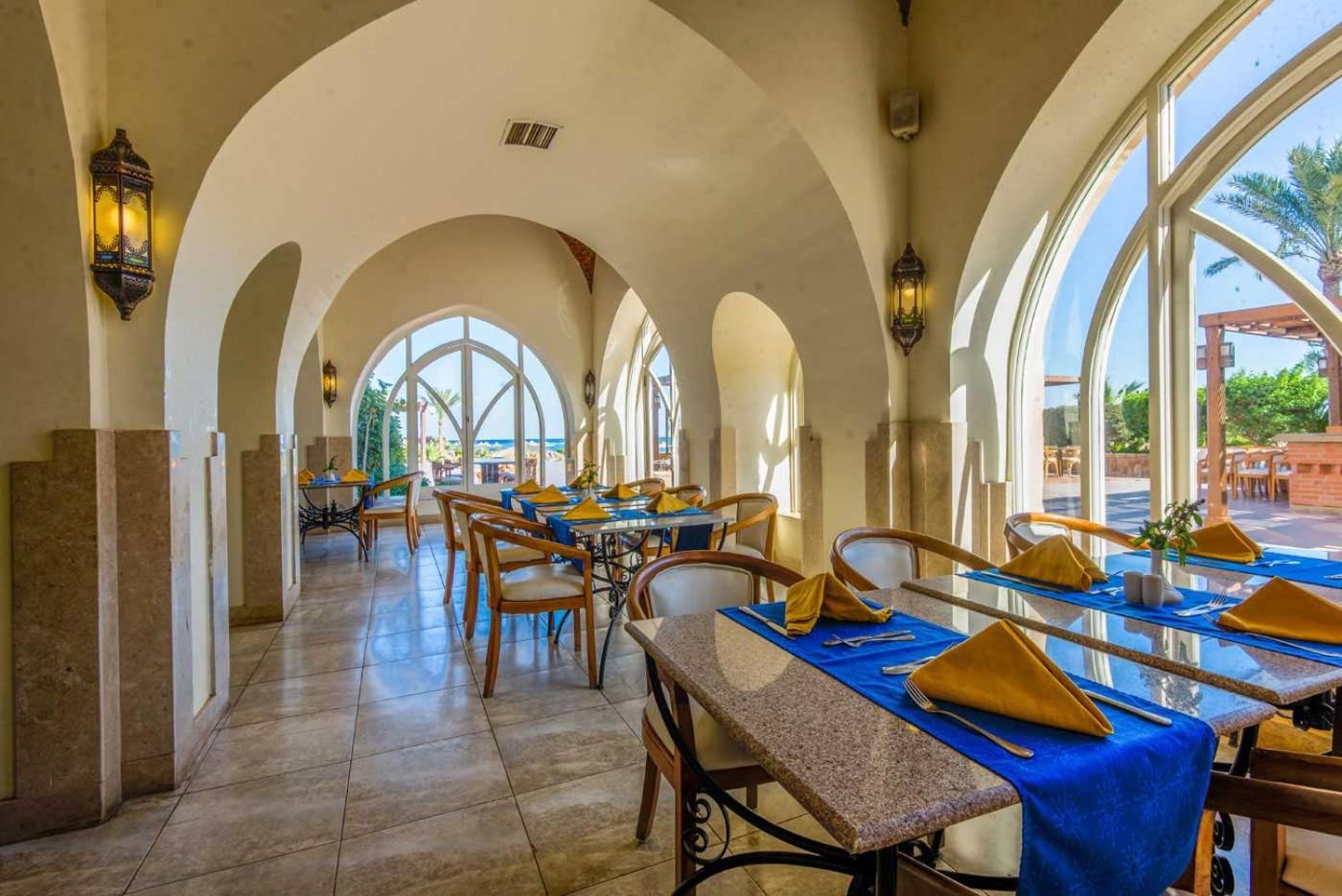 Abū Ghuşūn Shams Alam Beach Resort מראה חיצוני תמונה