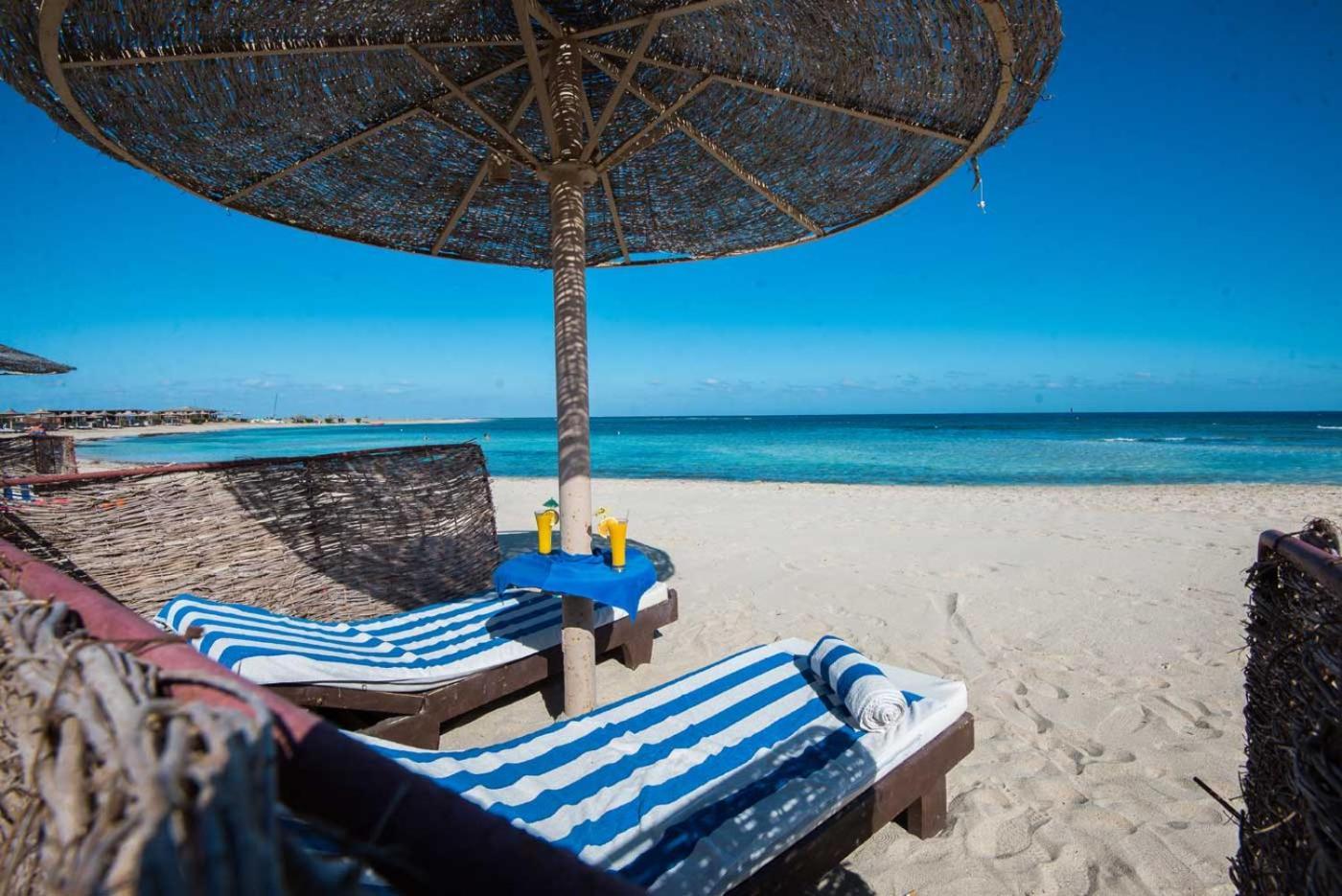 Abū Ghuşūn Shams Alam Beach Resort מראה חיצוני תמונה