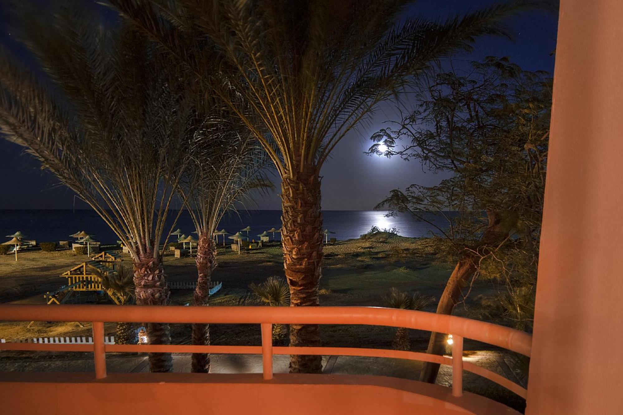 Abū Ghuşūn Shams Alam Beach Resort מראה חיצוני תמונה